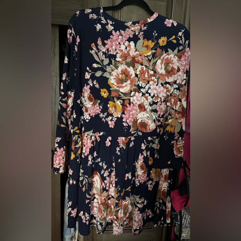 Floral Navy Dress - Picture 3 of 3